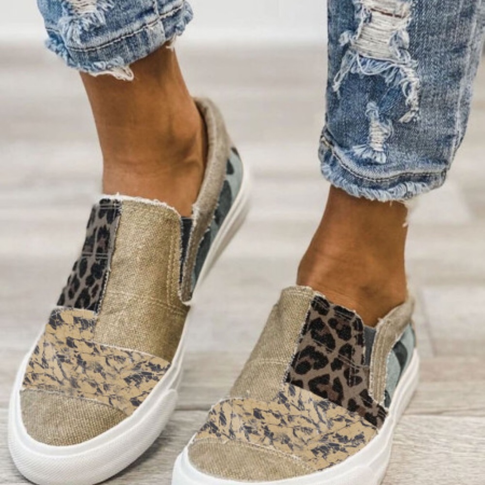 NWT Khaki Patchwork Snakeskin/Leopard Slip-on Sneakers Size 8